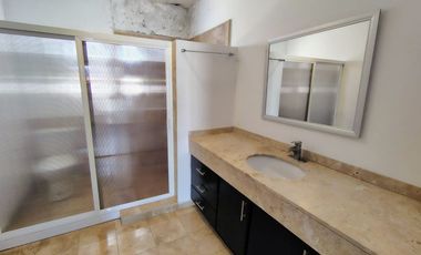 RENTA CASA EN PRIVADA DENTRO DE CUMBRES DEL LAGO JURIUILLA QUERÉTARO