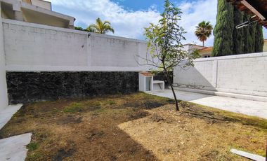 RENTA CASA EN PRIVADA DENTRO DE CUMBRES DEL LAGO JURIUILLA QUERÉTARO