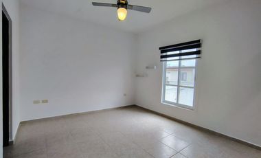 RENTA CASA EN PRIVADA DENTRO DE CUMBRES DEL LAGO JURIUILLA QUERÉTARO