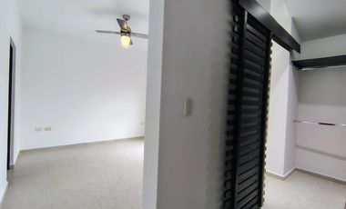 RENTA CASA EN PRIVADA DENTRO DE CUMBRES DEL LAGO JURIUILLA QUERÉTARO