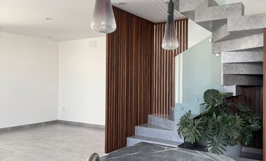 CASA EN VENTA LOMAS DEL MOLINO