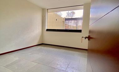 HERMOSA CASA EN RENTA ALTOZANO.