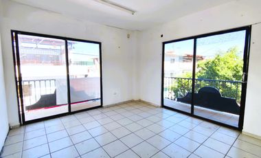 Edificio comercial en venta, en el Centro del Pitillal, Puerto Vallarta