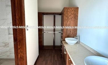 Casa en Venta Bosque Real $6,715,000