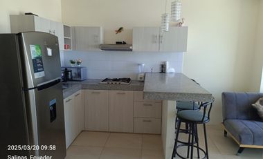 VENDO DEPARTAMENTO EN EDIFICIO  CAMBORIU SUITES ,SALINAS, SANTA ELENA