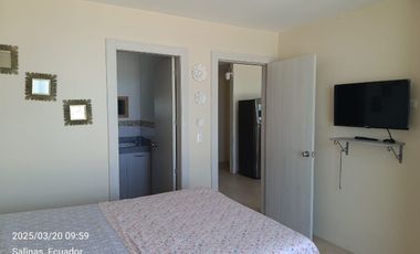 VENDO DEPARTAMENTO EN EDIFICIO  CAMBORIU SUITES ,SALINAS, SANTA ELENA