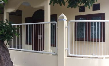 Rumah 1,5 Lantai Gkb Manyar Gresik