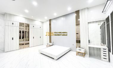 Dijual Villa Baru Siap Huni Lux Komplek Cemara Asri  Jl. Pisang