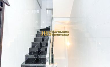 Dijual Villa Baru Siap Huni Lux Komplek Cemara Asri  Jl. Pisang