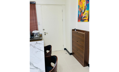 Fully-furnished, Penthouse, FREE WIFI, 2BR Condo 4 Rent in Mandaluyong near Makati & Ortigas CBD