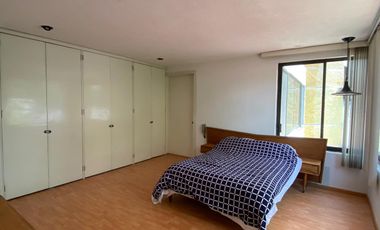 Casa de 4 recámaras en Renta en JARDINES DE ZAVALETA