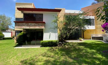 Casa de 4 recámaras en Renta en JARDINES DE ZAVALETA