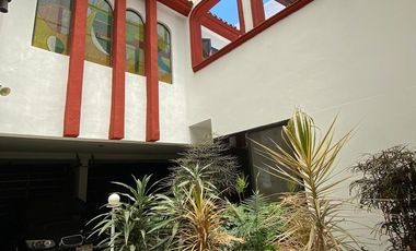 Casa de 4 recámaras en Renta en JARDINES DE ZAVALETA