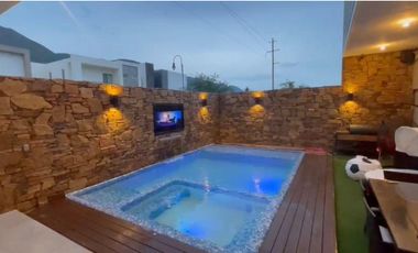 CASA AMUEBLADA EN RENTA EN LA JOYA EN MONTERREY NUEVO LEON