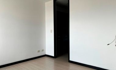 47673 Apartamento en Arriendo sector El Trianon