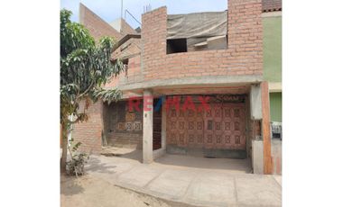 Venta De Casa Como Terreno 159M2 En Los Olivos