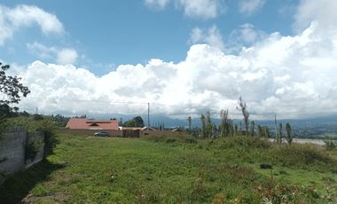 Espectacular lote, en el mejor lugar Atuntaqui 700m2