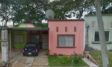 REMATE BANCARIO EN VENTA  Colibrí 210, Las Arboledas, 96346 Fraccionamiento las Arboledas, Ver., México