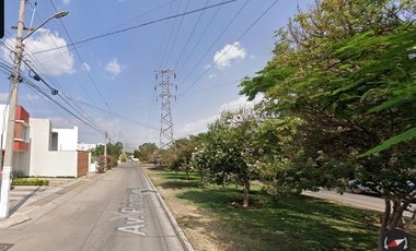 Casa en coto ubicada en colonia Haciendas de San José Tlaquepaque, Jalisco. Con 3 recamaras  y 136m2. A unos Minutos del ITESO.