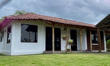 Olón - Hacienda Olonche, casa a 5 minutos de la playa y dentro de urbanización.