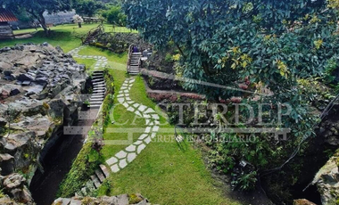 VENDO CAVERNA SIGSI HUAYCO EN BAÑOS DE AGUA SANTA, TUNGURAHUA
