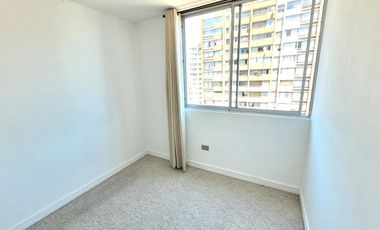 IMPECABLE CON ESTACIONAMIENTO Y BODEGA / LORD COCHRANE