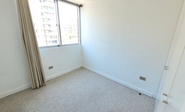 IMPECABLE CON ESTACIONAMIENTO Y BODEGA / LORD COCHRANE