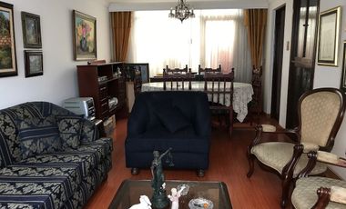 CASA EN VENTA EN LA ESMERALDA