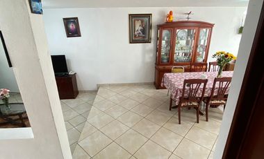 Ensueños Amplia Casa A Un Costado de Lunaparc