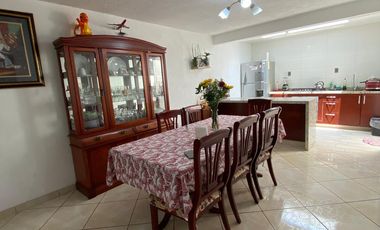 Ensueños Amplia Casa A Un Costado de Lunaparc