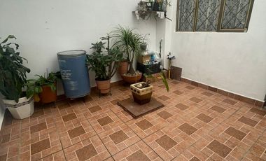 Ensueños Amplia Casa A Un Costado de Lunaparc