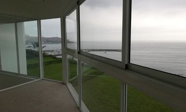 Lindo Departamento Dúplex con Vista Frontal al Mar en Barranco