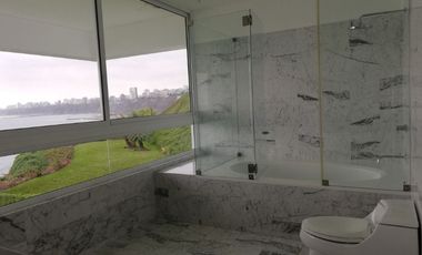 Lindo Departamento Dúplex con Vista Frontal al Mar en Barranco