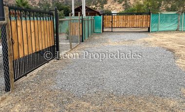 Leon Propiedades vende parcela con casa en sector Cuyuncavi alto, Curacaví.