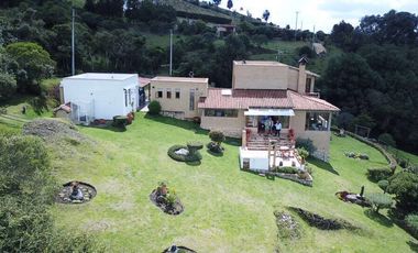 CASA CAMPESTRE EN VENTA EN LA VÍA LA CALERA - SOPÓ