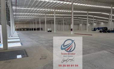 TOLUCA NAVE INDUSTRIAL DENTRO DE PARQUE ZONA AEROPUERTO, 10,691 M2 ANDENES, ALTURA 10 M.