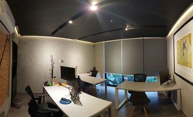 PROPIEDAD EN VENTA CON USO DE OFICINA EN COLONIA JARDINES DEL BOSQUE