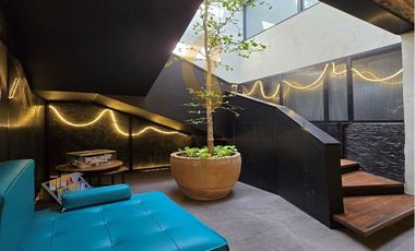PROPIEDAD EN VENTA CON USO DE OFICINA EN COLONIA JARDINES DEL BOSQUE