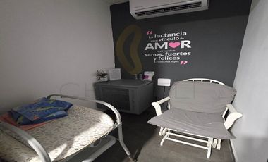 PROPIEDAD EN VENTA CON USO DE OFICINA EN COLONIA JARDINES DEL BOSQUE
