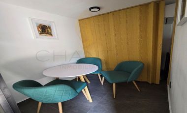 PROPIEDAD EN VENTA CON USO DE OFICINA EN COLONIA JARDINES DEL BOSQUE