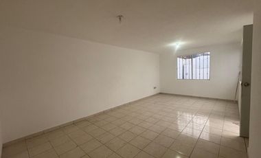 VENTA DE BONITA CASA DE UN SOLO NIVEL EN BARRIO DE SAN JOSE