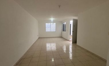 VENTA DE BONITA CASA DE UN SOLO NIVEL EN BARRIO DE SAN JOSE