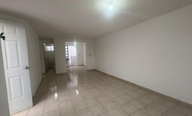 VENTA DE BONITA CASA DE UN SOLO NIVEL EN BARRIO DE SAN JOSE