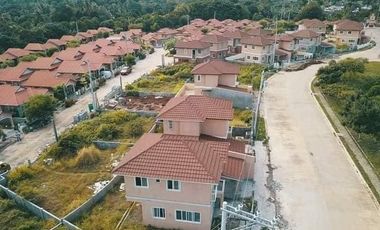 FOR SALE 3 BEDROOMS HOUSE AND LOT IN VILLA CONCHITA BAGO GALLERA