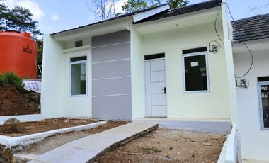 HANYA DI BANDUNG  RUMAH 1 LANTAI TERBAIK BEBAS BANJIR DP HANYA 1 JUTA ALL IN