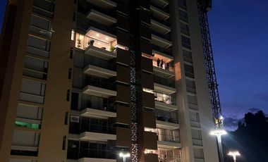 APARTAMENTO HUNGRÍA FRENTE A EXPOFERIAS