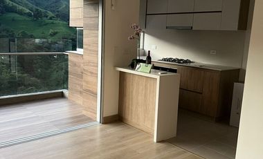 APARTAMENTO HUNGRÍA FRENTE A EXPOFERIAS