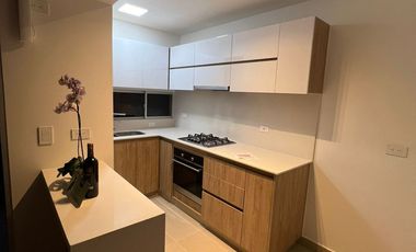 APARTAMENTO HUNGRÍA FRENTE A EXPOFERIAS