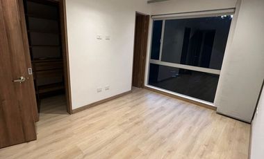 APARTAMENTO HUNGRÍA FRENTE A EXPOFERIAS