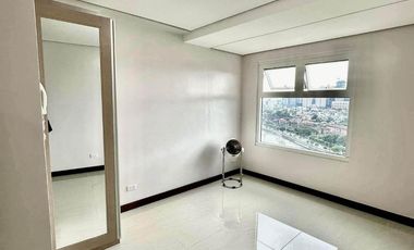 RENT TO OWN CONDO IN BONI, MADALUYONG | STUDIO | AIRBNB READY | PIONEER STREET
